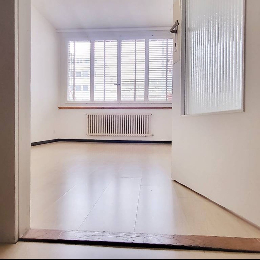 Bureau de 30m², photo 1 sur 2