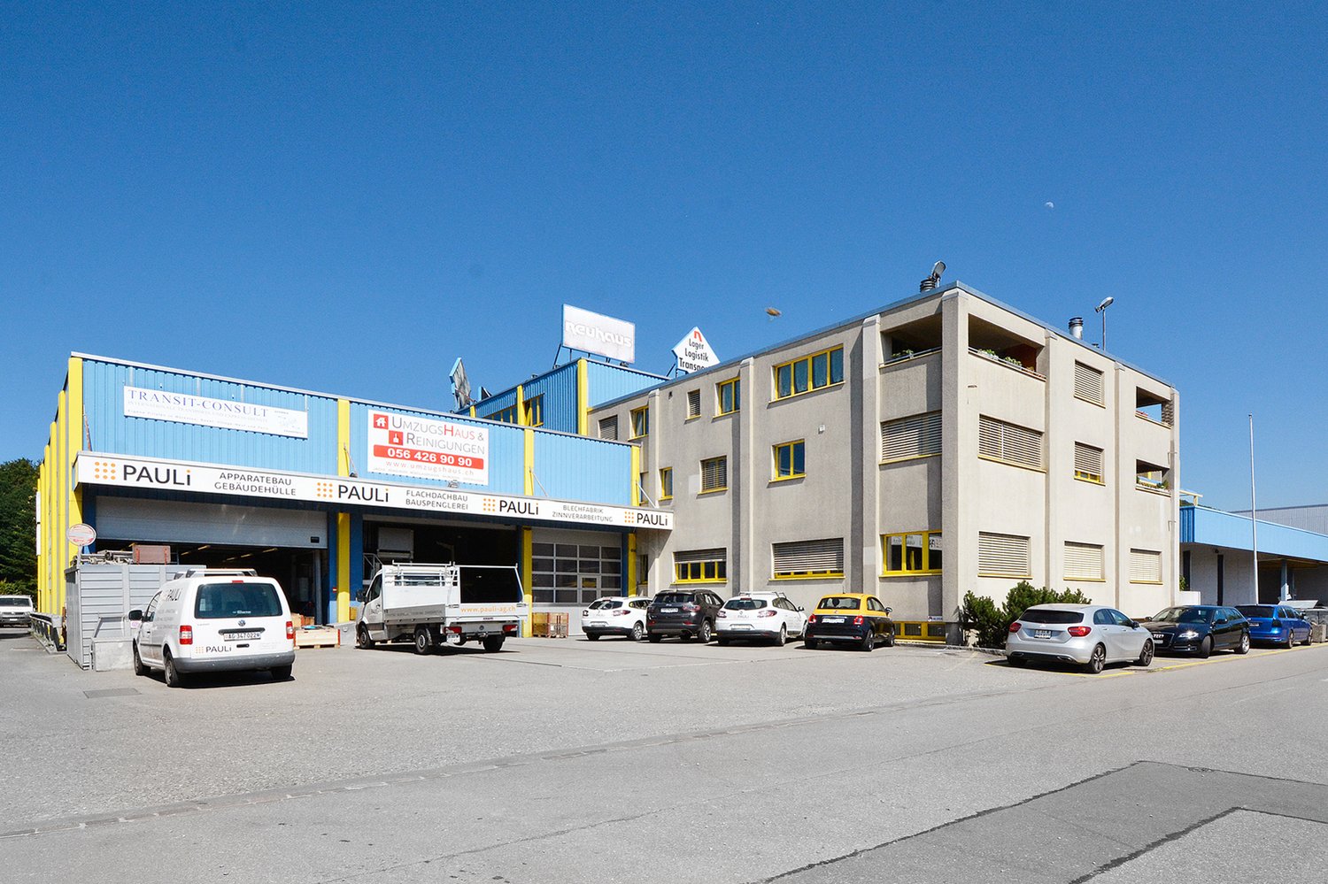 985m² commercial