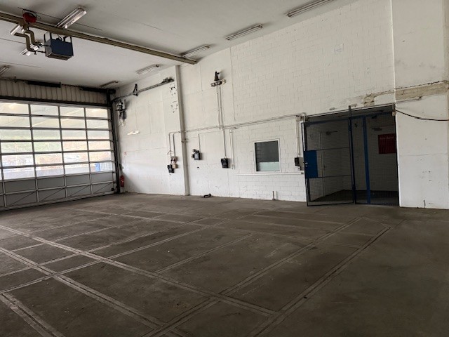985m² commercial