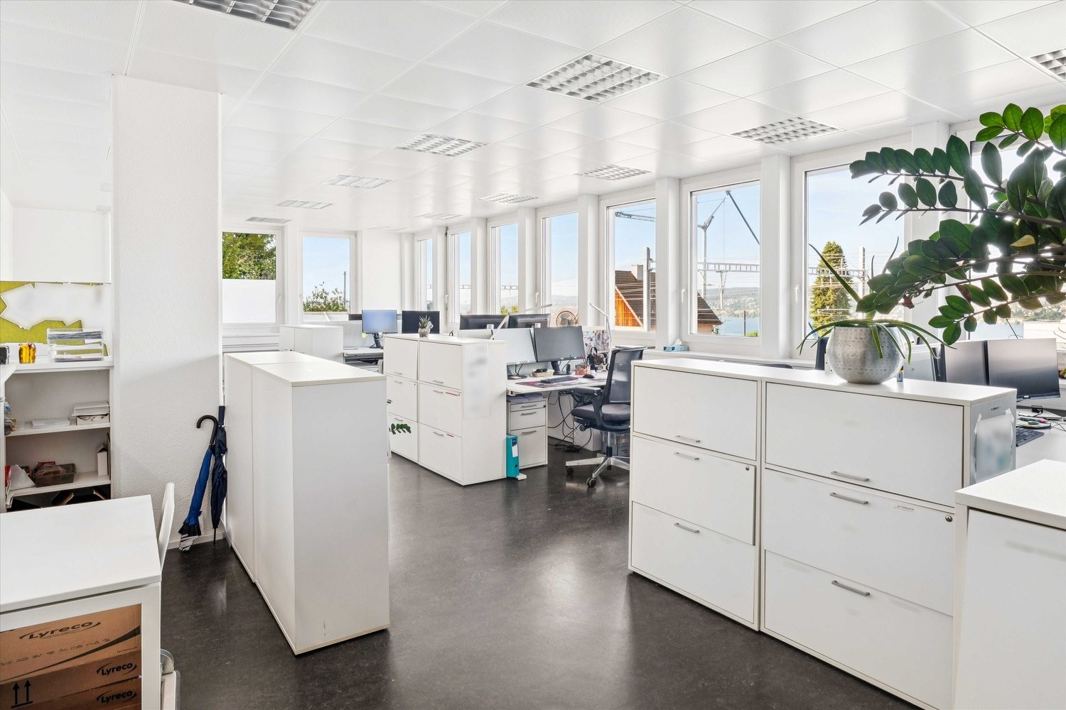 373m² de bureaux, photo 7 sur 8