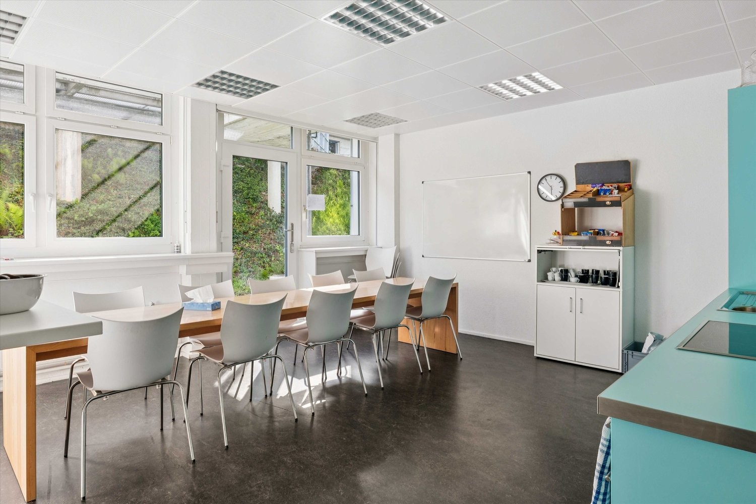 373m² de bureaux, photo 1 sur 8