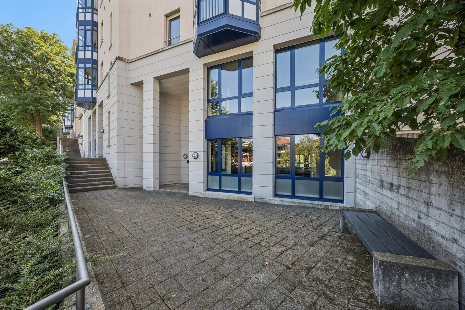 232m² commercial, photo 2 sur 10