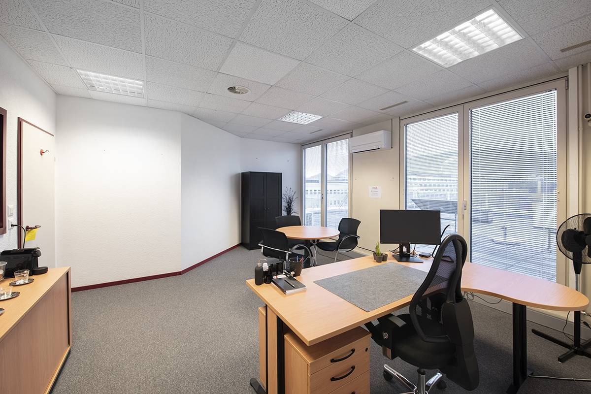 430m² commercial, photo 5 sur 8