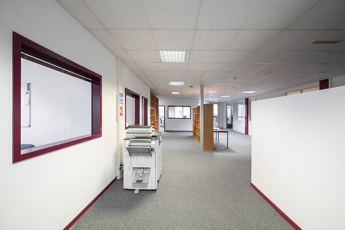 430m² commercial, photo 1 sur 8