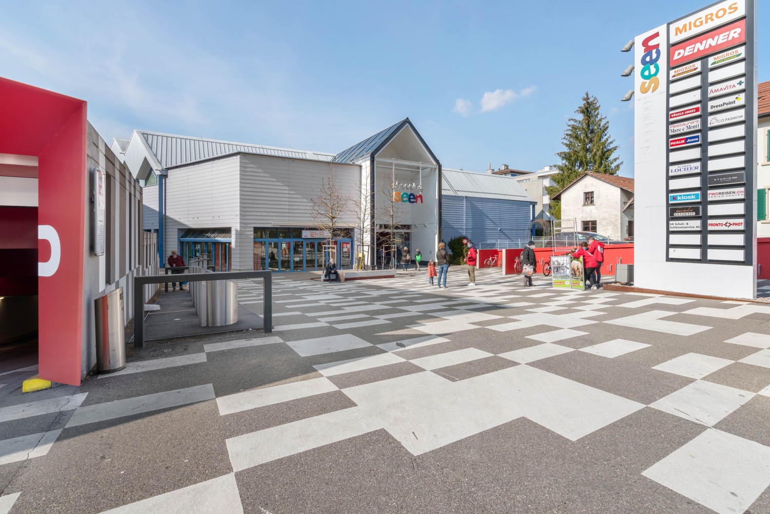 Commerce de 50-140m², photo 1 sur 7