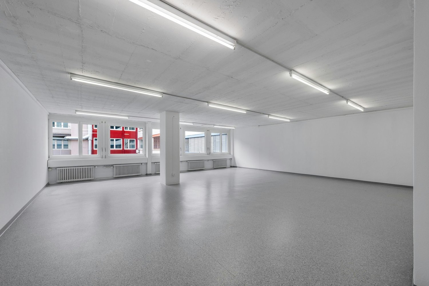 Bureau de 70m², photo 3 sur 7
