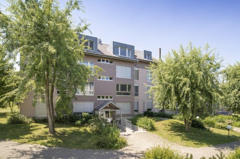 Nous louons, immédiatement ou à convenir, une place de parc à Murten !

Avez-vous été intéressé ? Alors n'hésitez pas à nous contacter !
