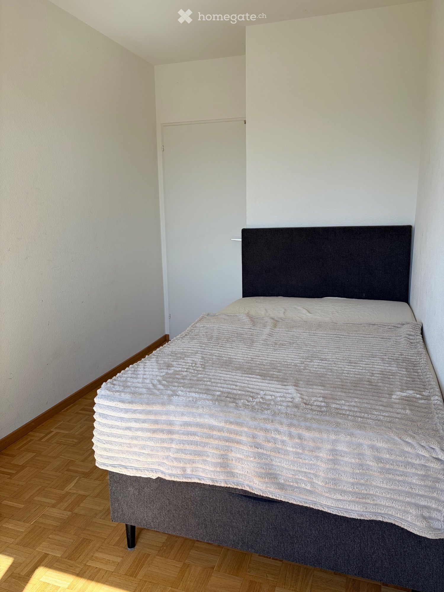 1 room single room
