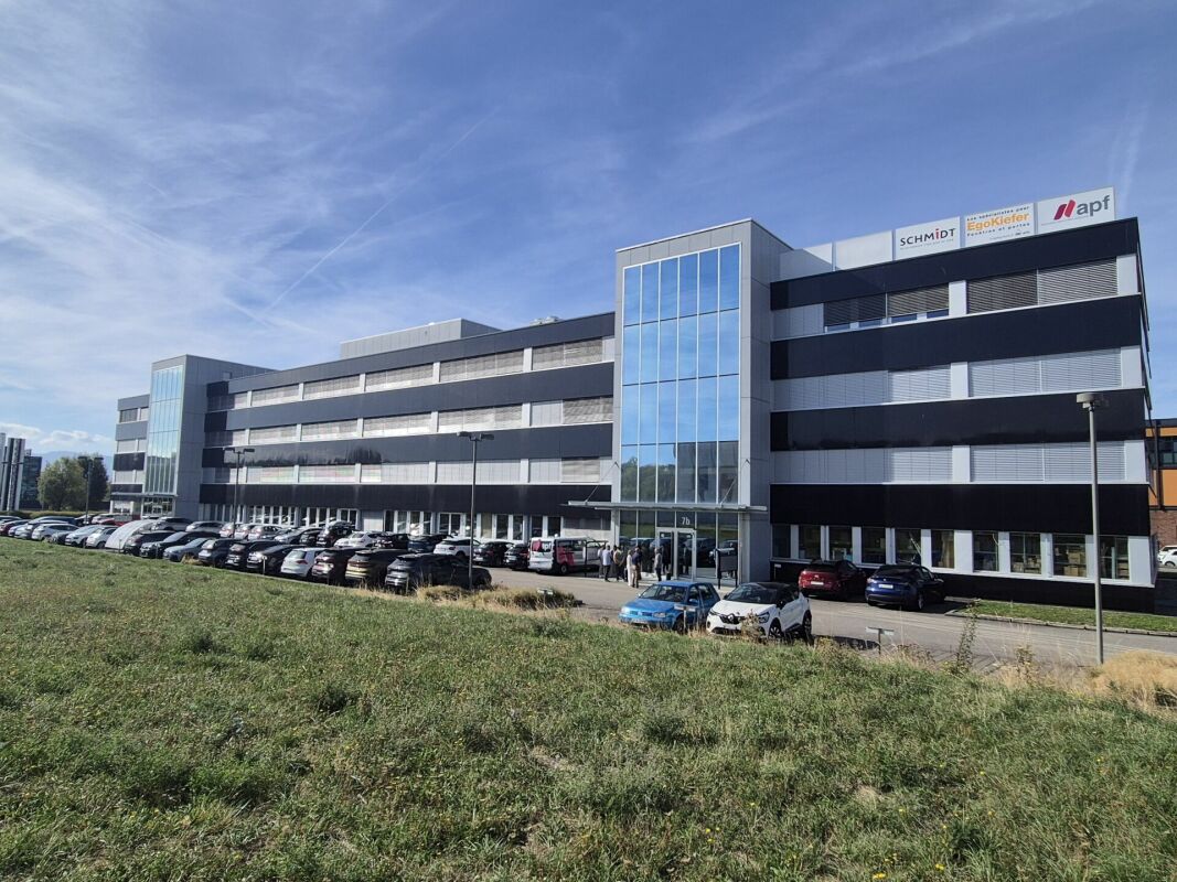 750m² office, photo 1 sur 10