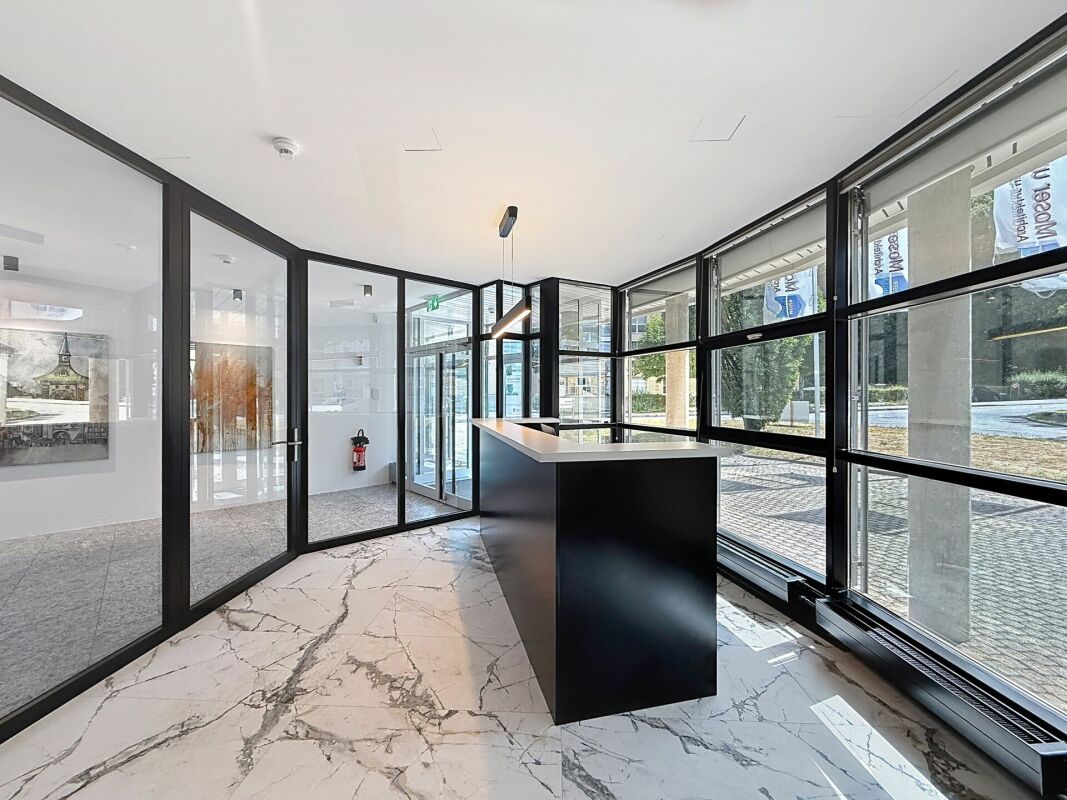 1238m² commercial, photo 2 sur 10