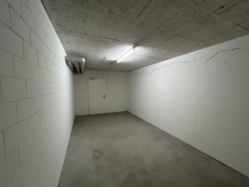 Local de stockage de 20m², photo 2 sur 5