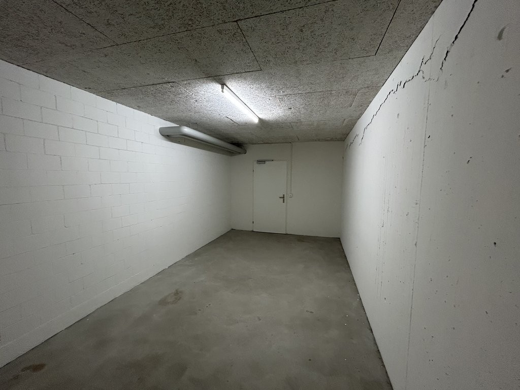 Local de stockage de 20m², photo 3 sur 5