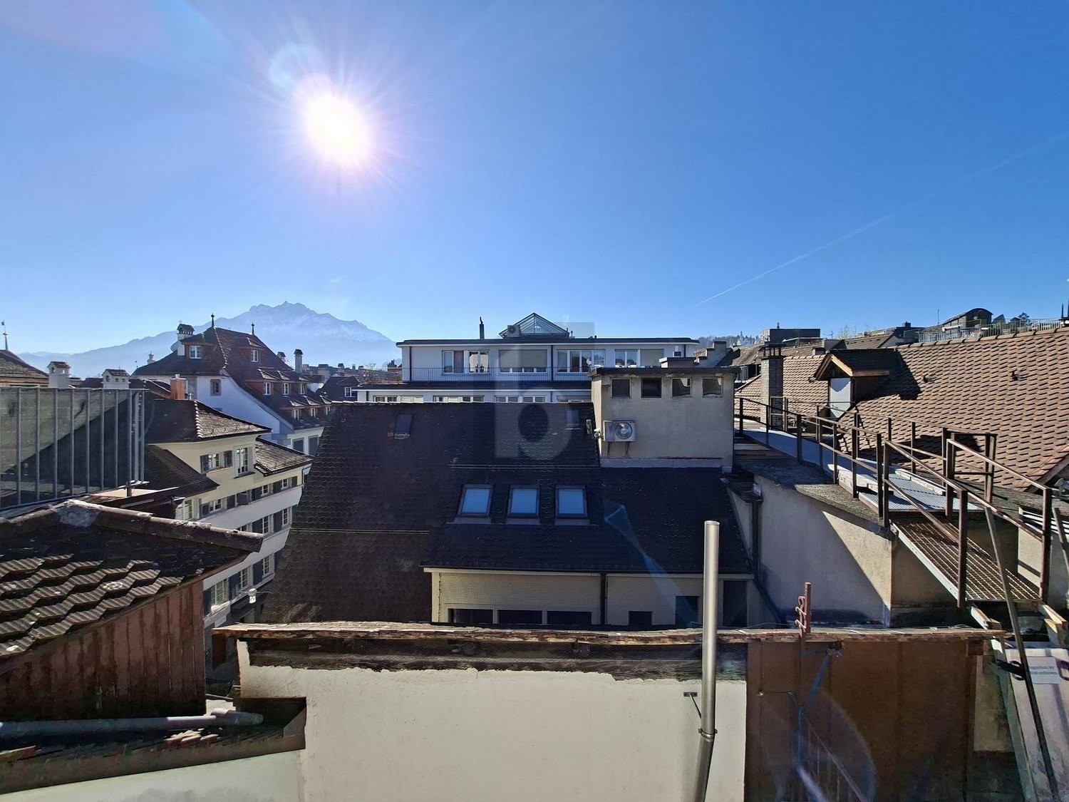 315m² edificio residenziale / commerciale
