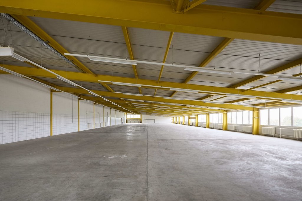 1124m² commercial