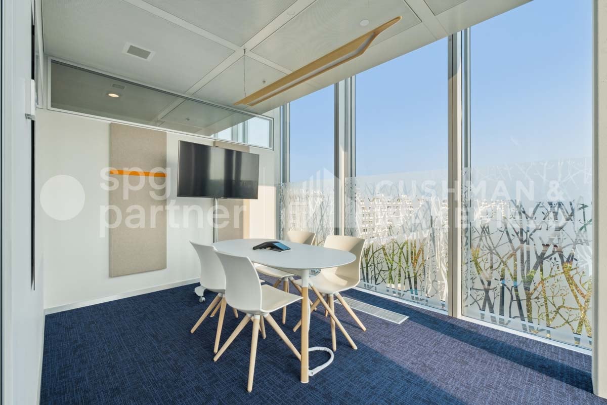 319m² office, photo 3 sur 8