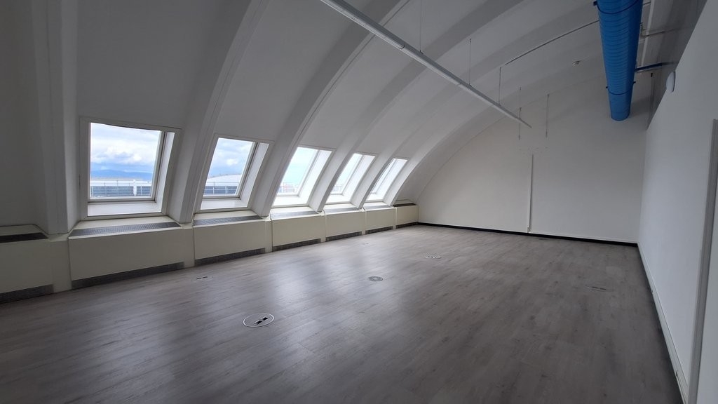 165m² office, photo 2 sur 6