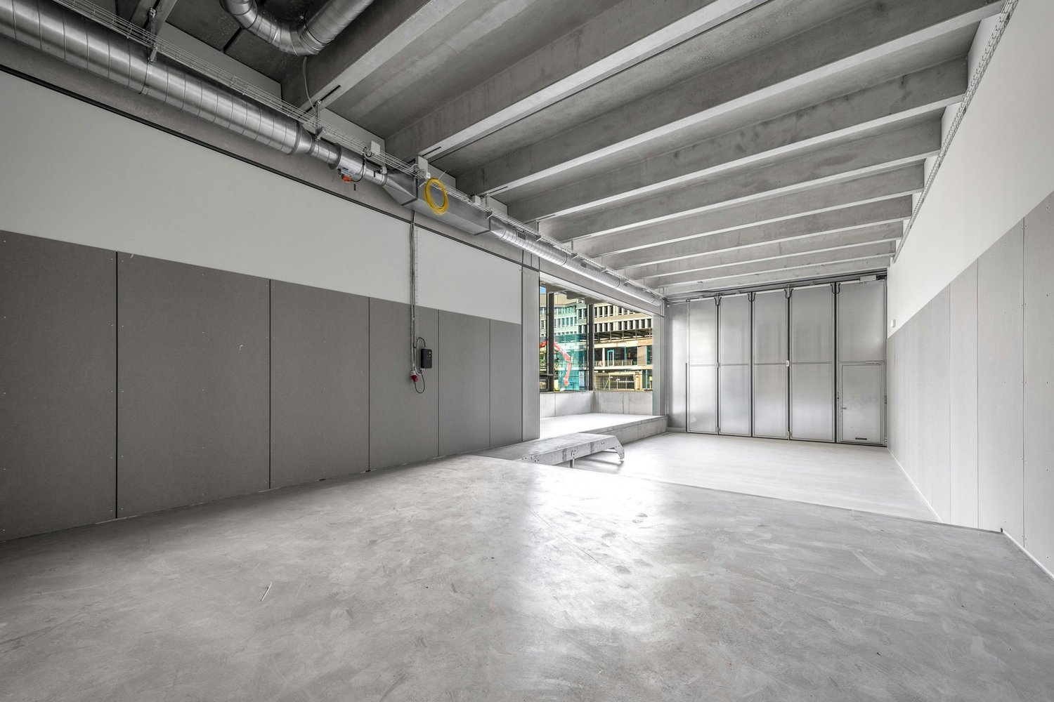 600m² commercial
