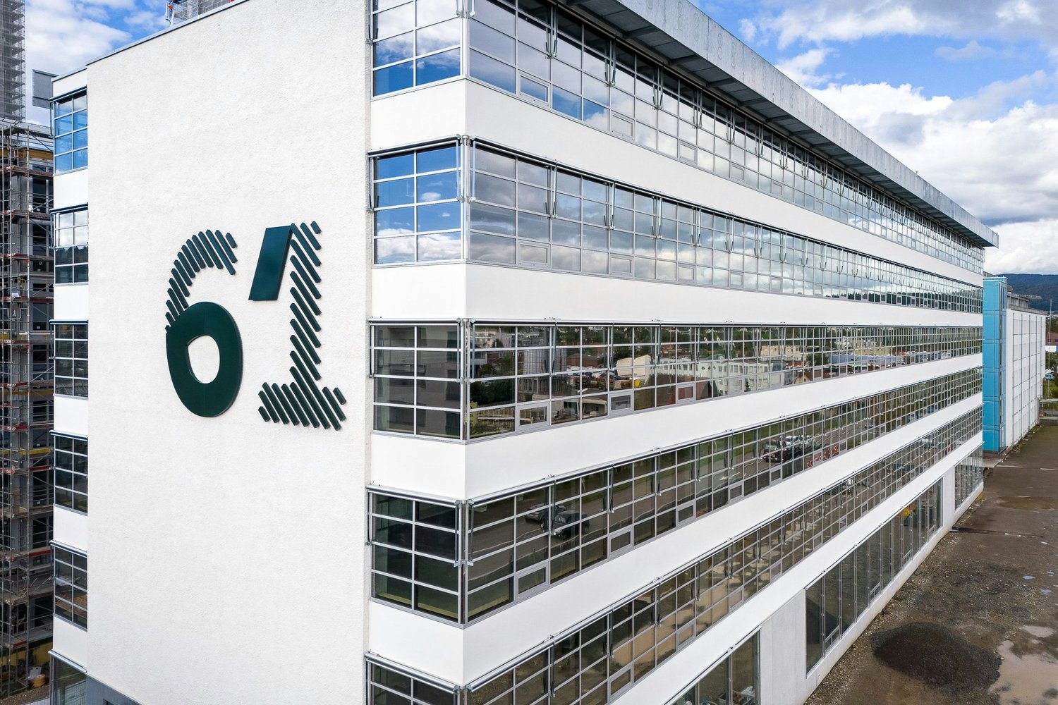 600m² commercial