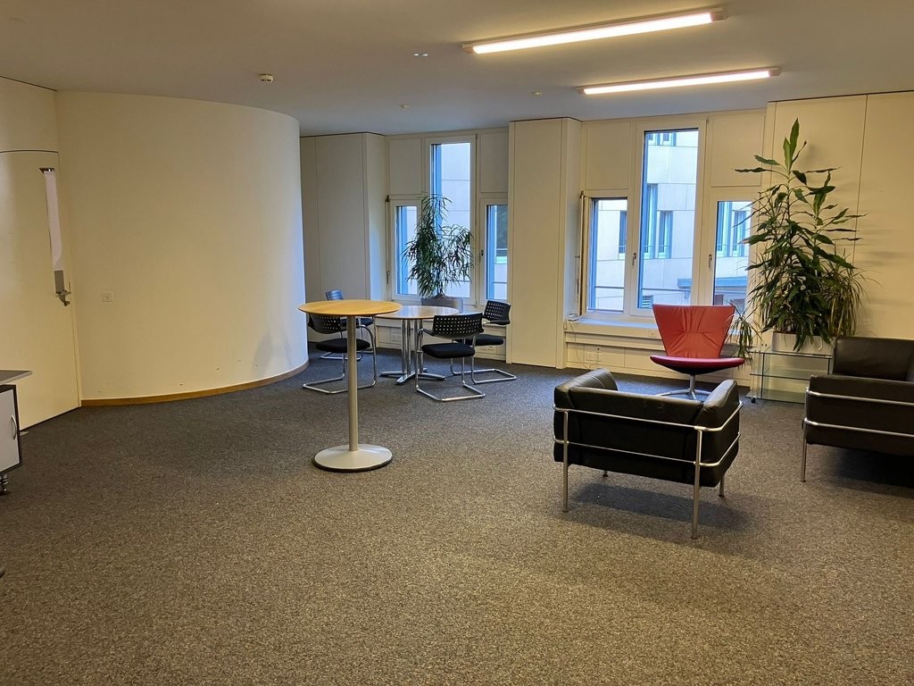 Bureau de 57m², photo 2 sur 3