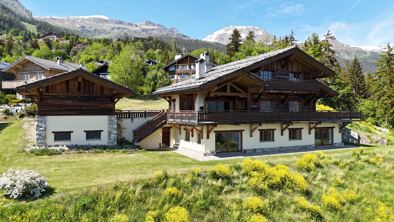7 rooms chalet, photo 2 sur 10