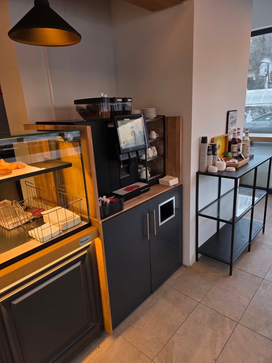 Commerce de 193m², photo 6 sur 10