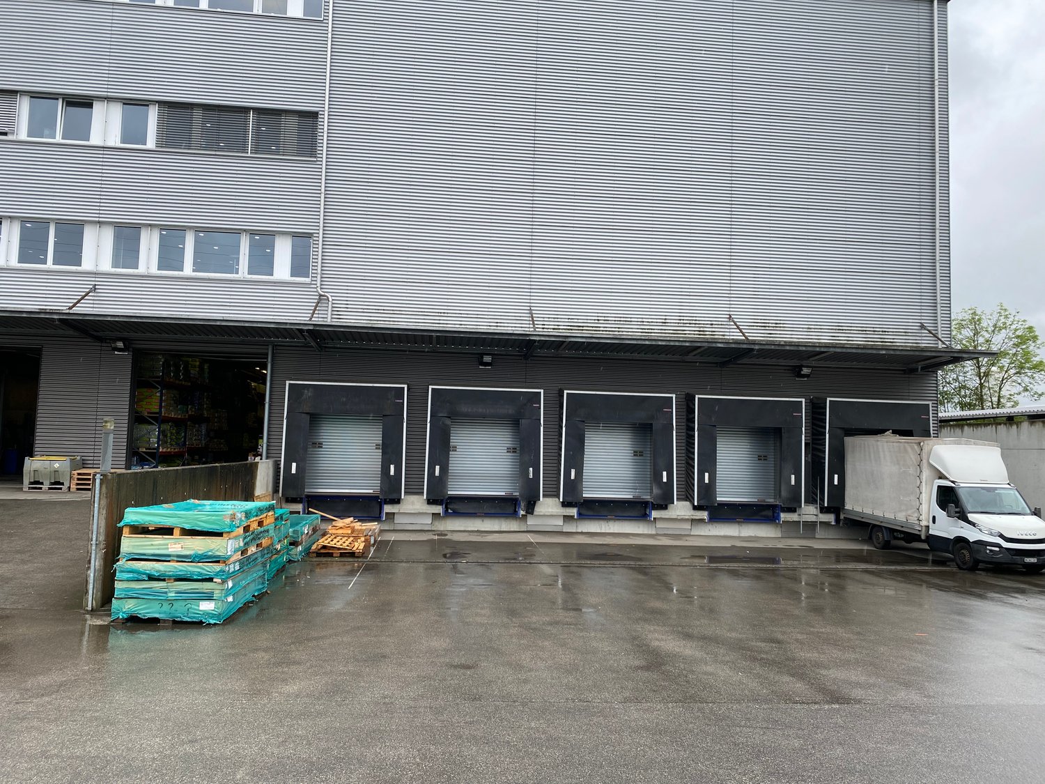 108m² commercial, photo 9 sur 10