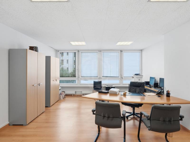 165m² office, photo 1 sur 10