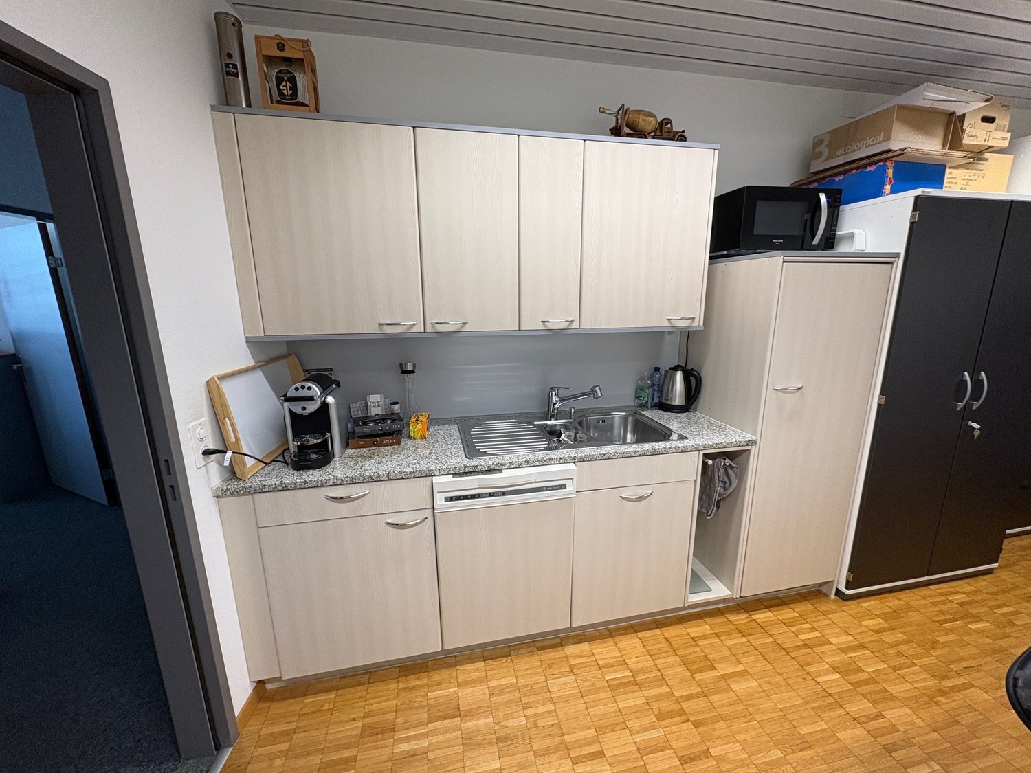 232m² de bureaux