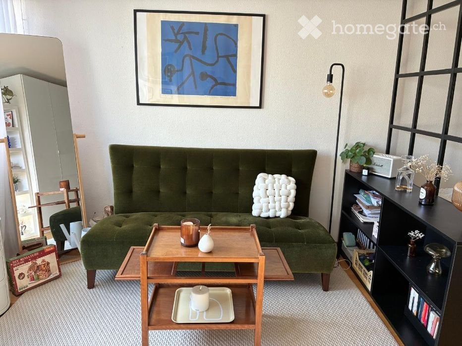 appartement de 2 ½ pièces
loyer 1000.-/mois plus
charge 2.5.-/mois

Pour visiter: 079 191 98 06, photo 2 sur 2