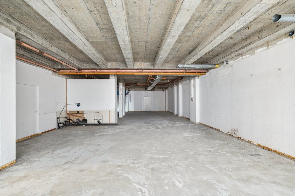 146m² shop, photo 8 sur 10