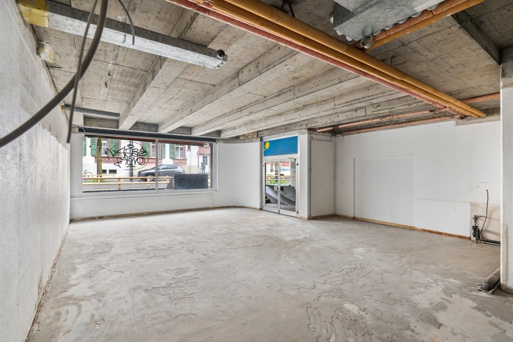 146m² shop, photo 3 sur 10