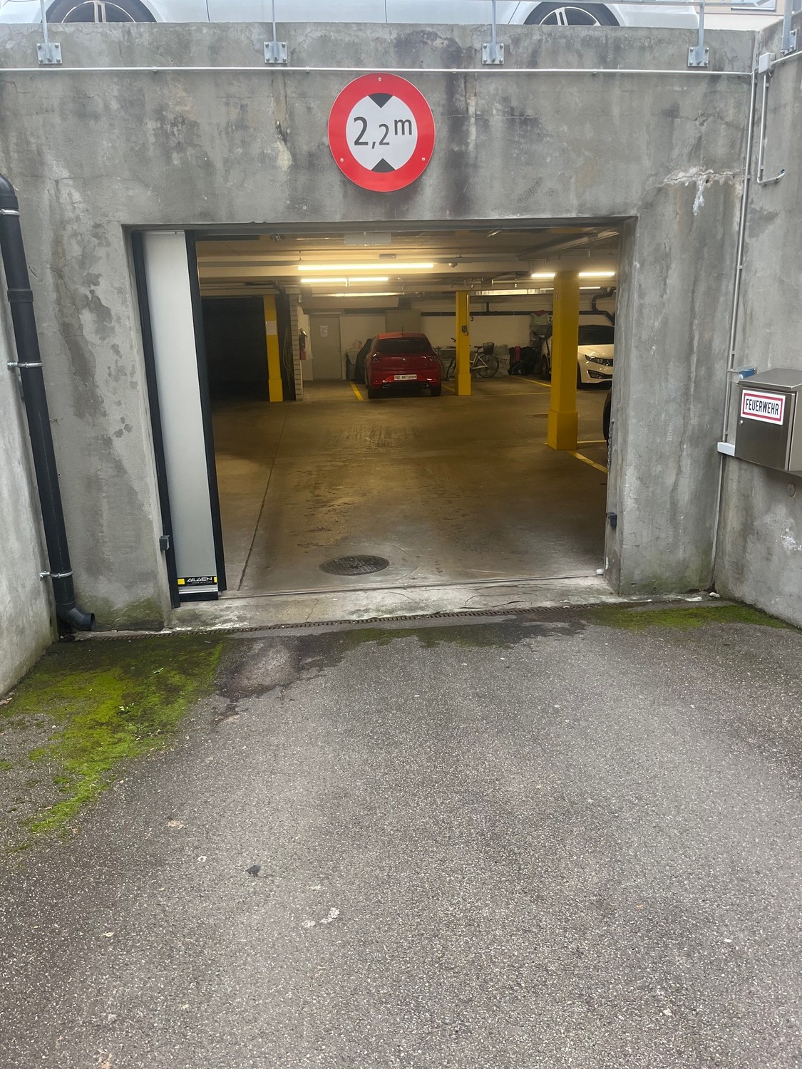 Emplacement de parking souterrain
