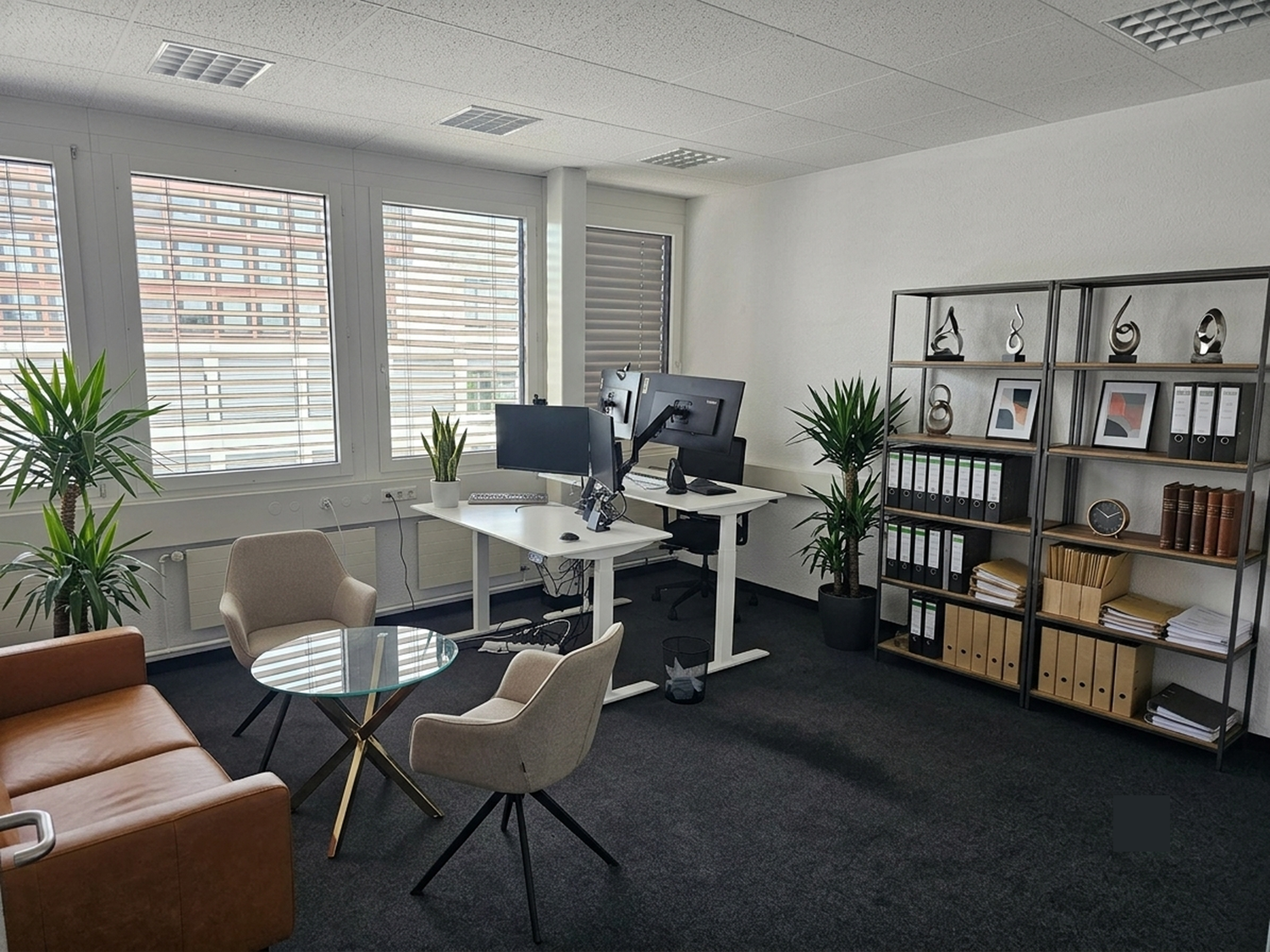 11-100m² bureau, photo 1 sur 5