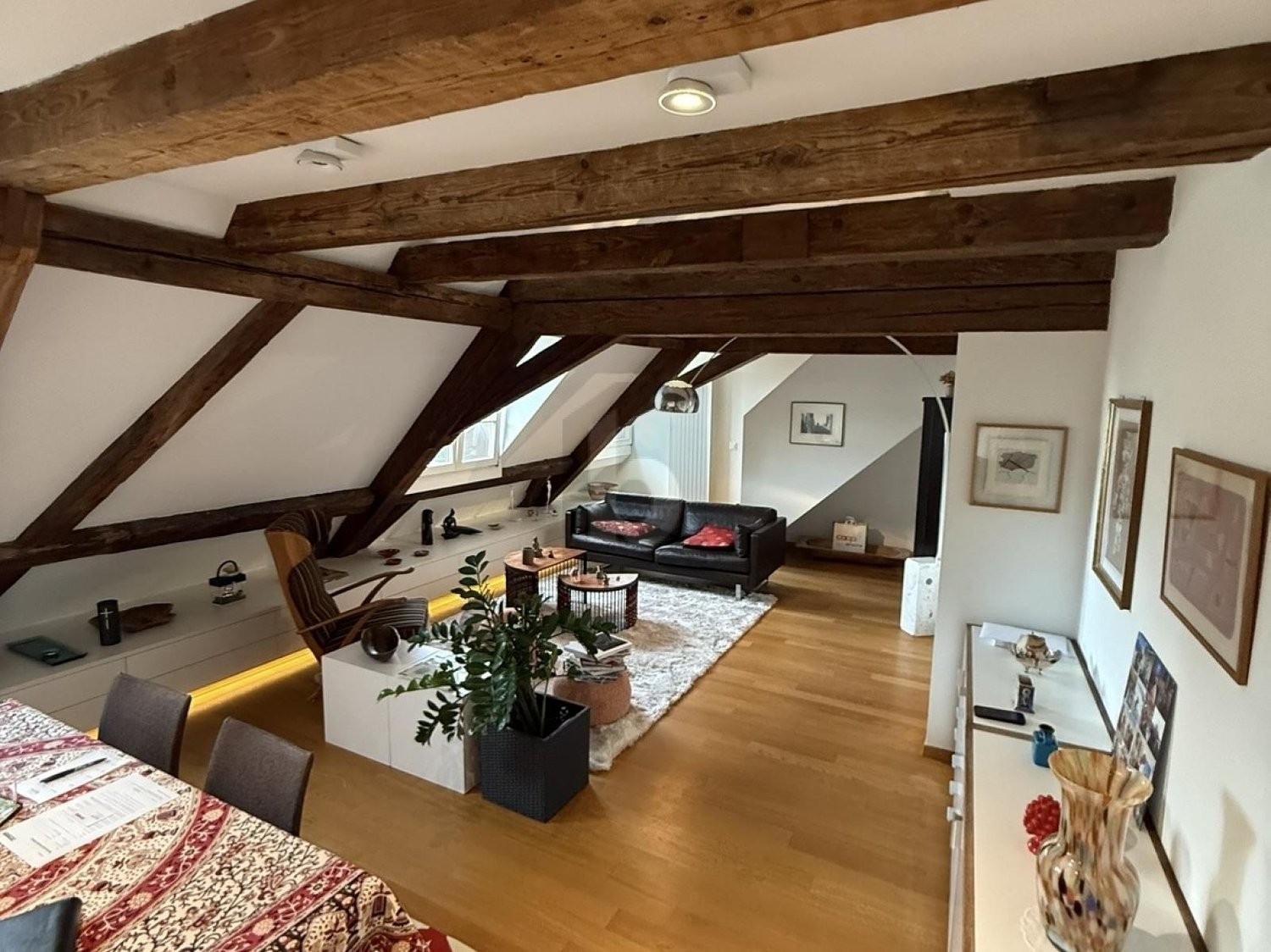 appartement meublé de 4 pièces, photo 2 sur 4