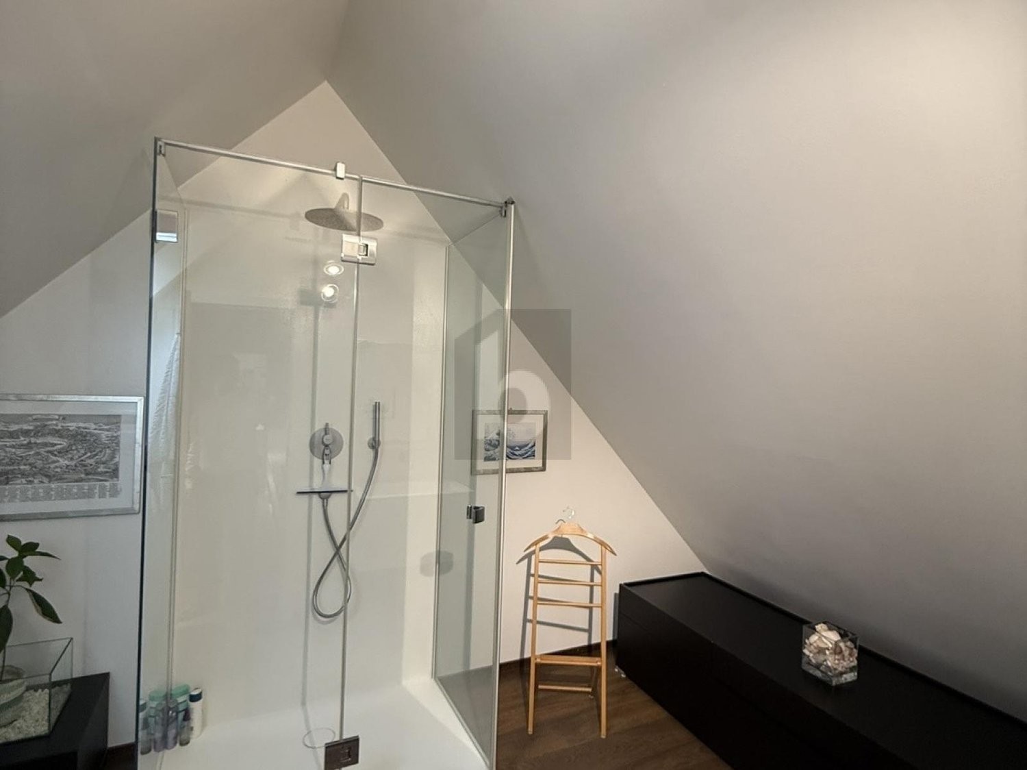 appartement meublé de 4 pièces, photo 4 sur 4
