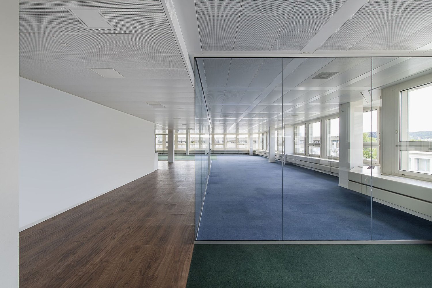 1912m² de bureaux, photo 3 sur 10