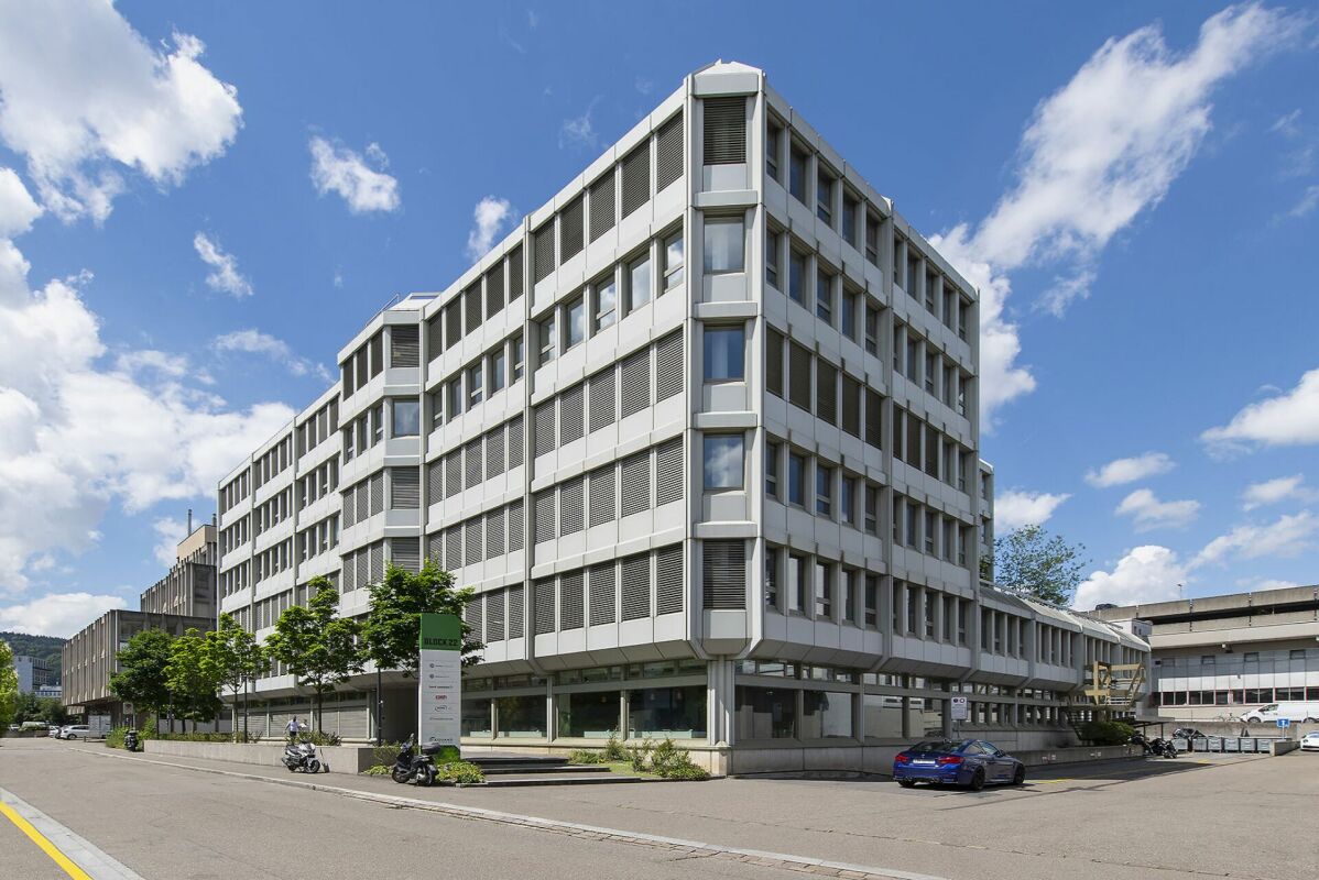 1912m² de bureaux, photo 1 sur 10