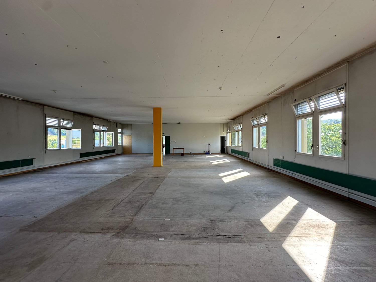 336m² commercial