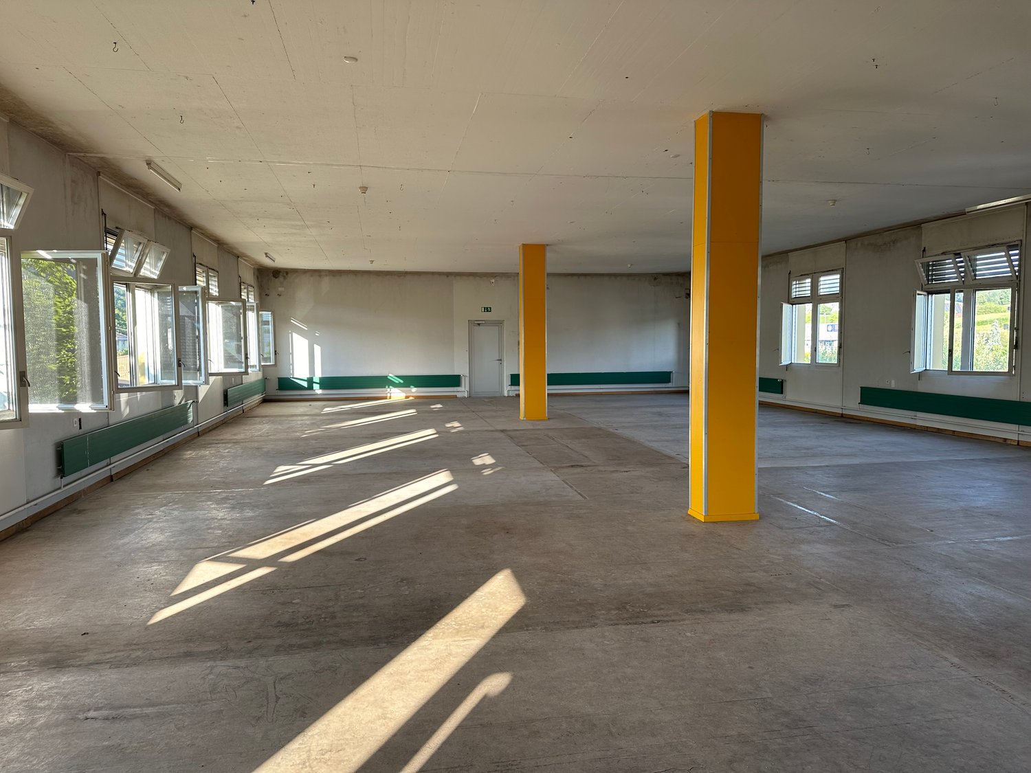 336m² commercial