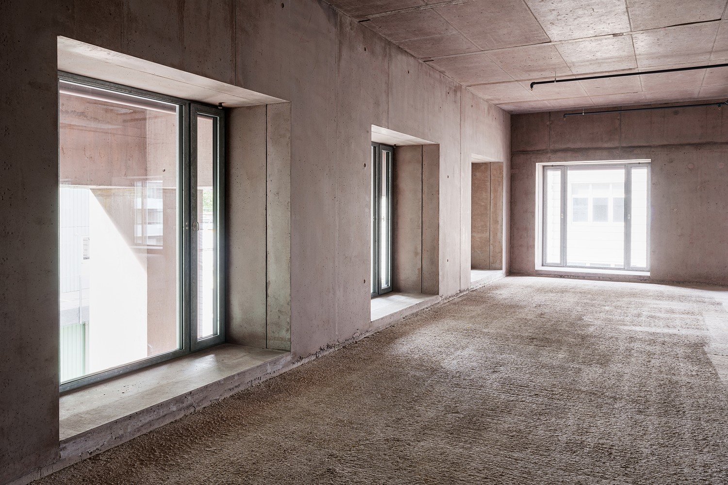299m² commercial, photo 4 sur 8