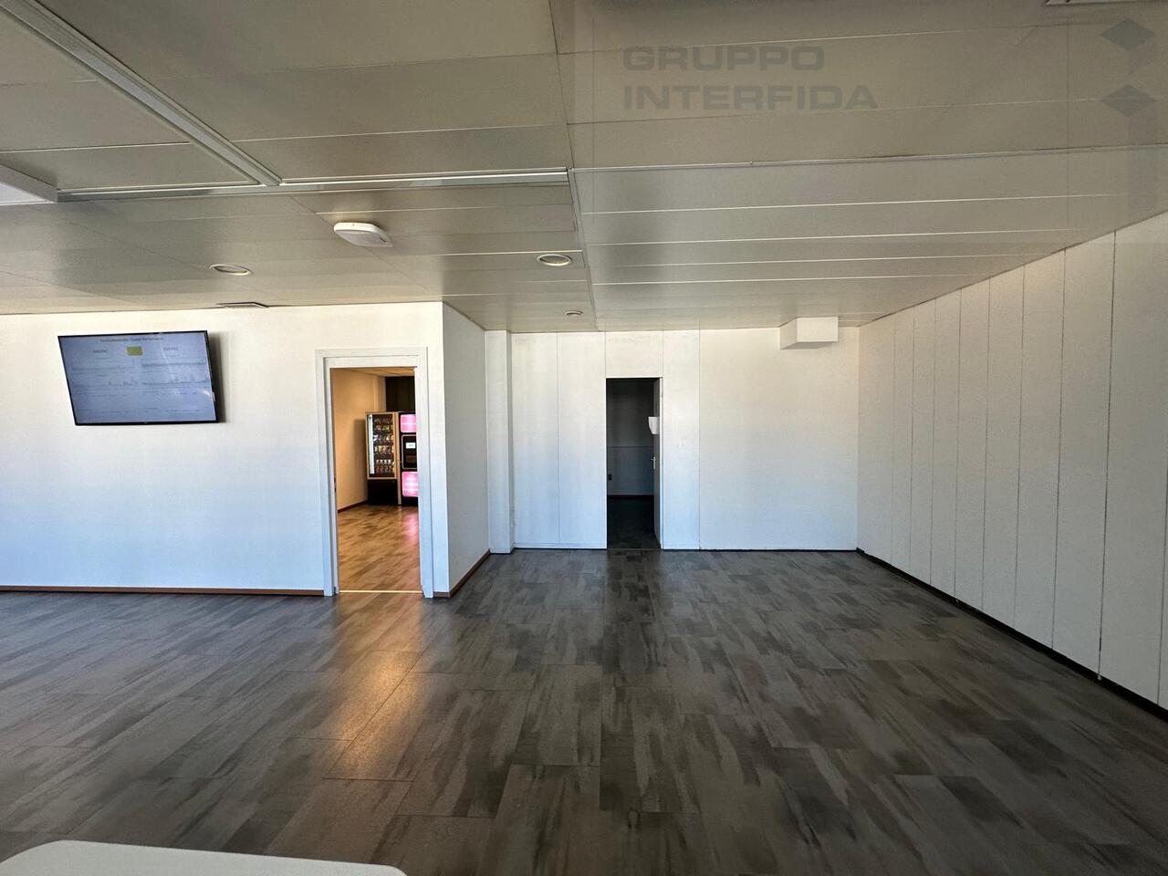 950m² bureau, photo 3 sur 10