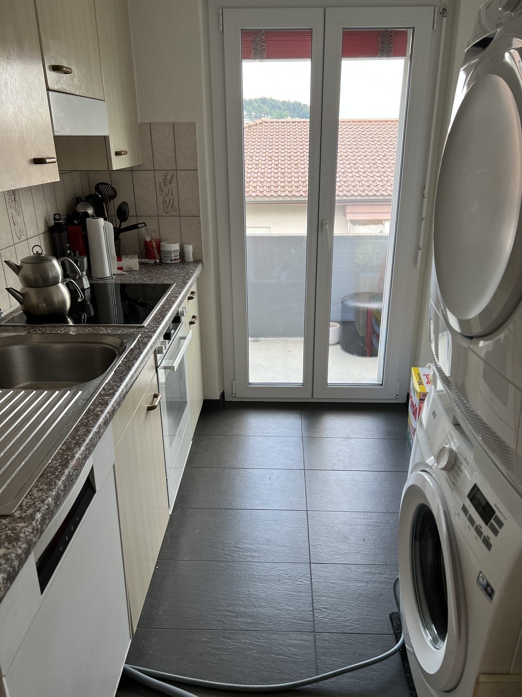 Chambre dans une colocation
Dans notre colocation de 4 pièces chaleureuse, une chambre se libère à partir du 20 octobre. Nous sommes trois et recherchons une personne sympathique qui s'intégrera bien à notre colocation détendue.
L'appartement est situé dans un quartier calme, beau et verdoyant, ma, photo 4 sur 4