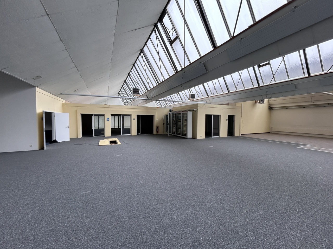 1000m² commercial, photo 4 sur 8