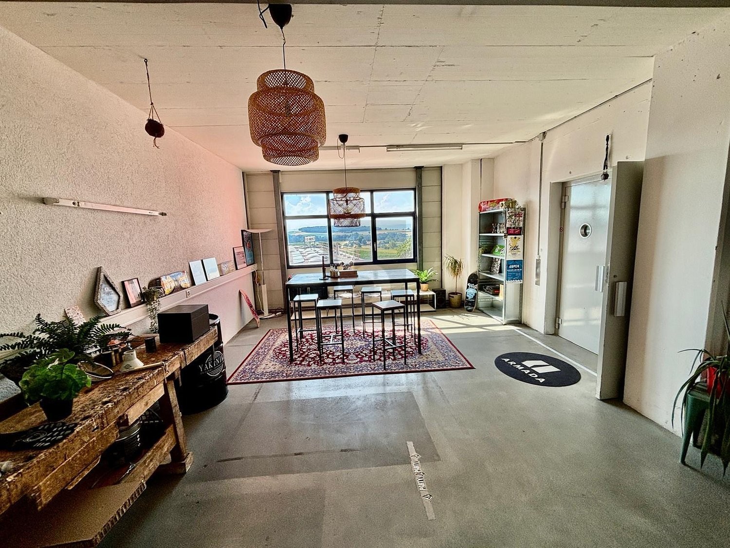 1080m² de local de stockage