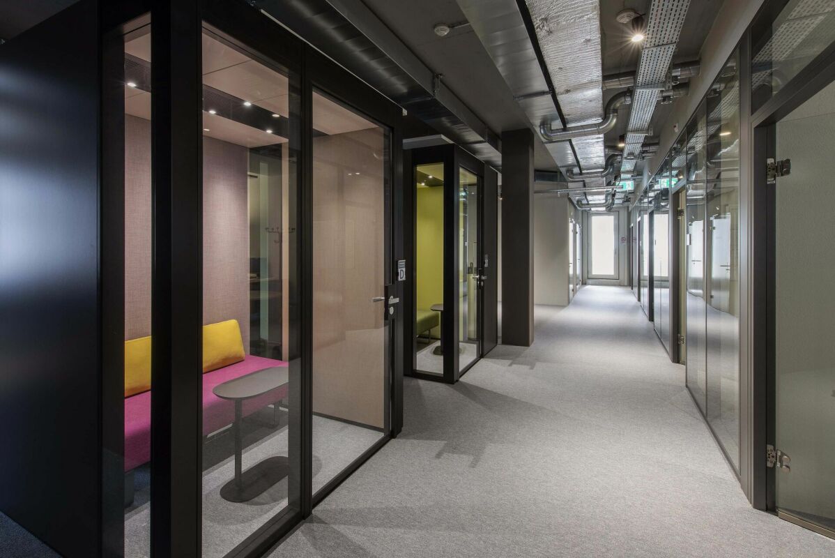 1120m² de bureaux