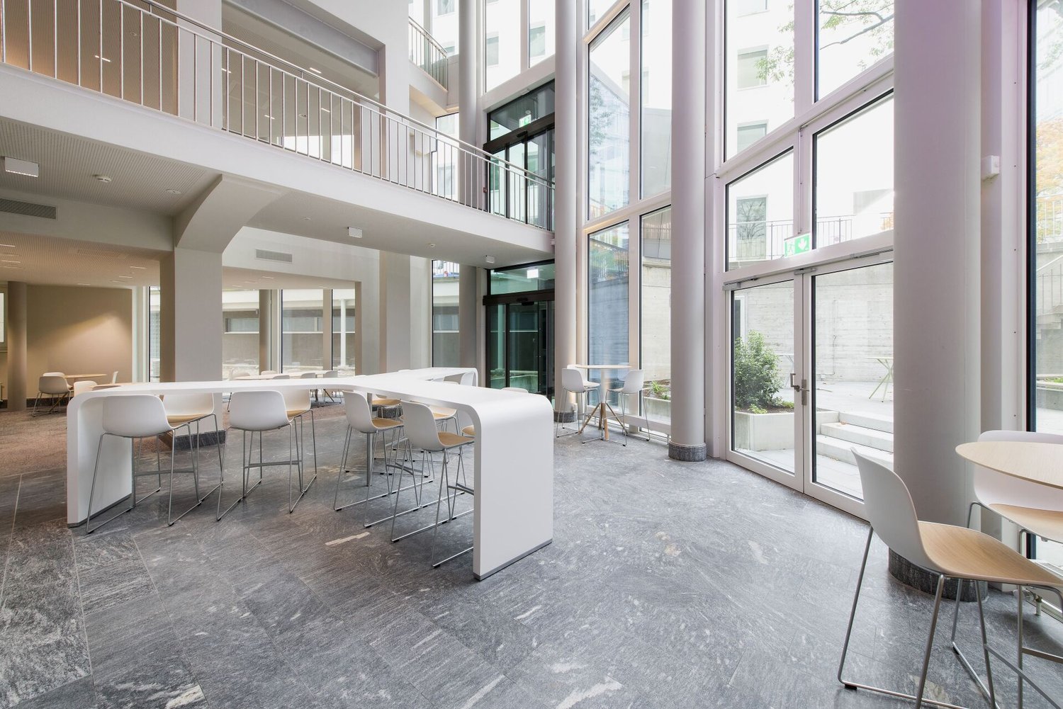 1120m² de bureaux