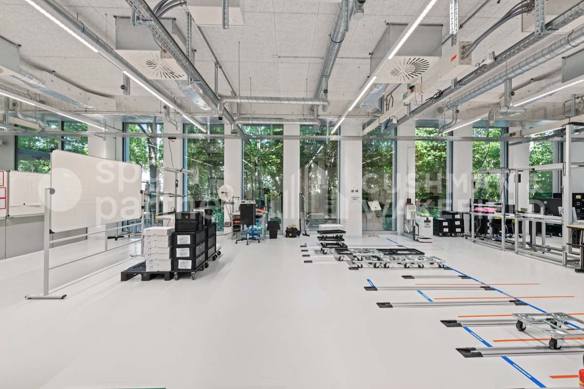 2000m² atelier, photo 5 sur 10
