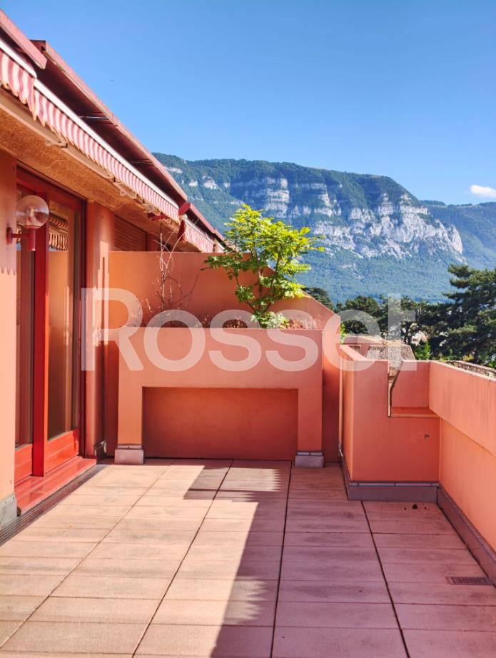 8 rooms apartment, photo 2 sur 9
