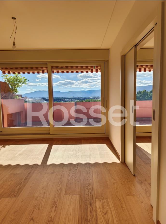 8 rooms apartment, photo 7 sur 9