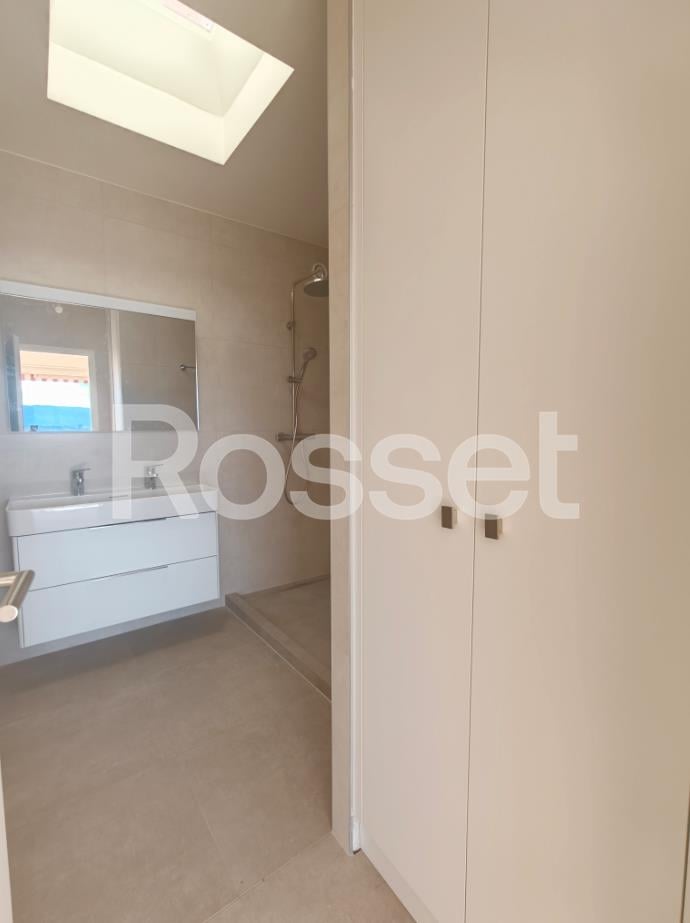 8 rooms apartment, photo 8 sur 9
